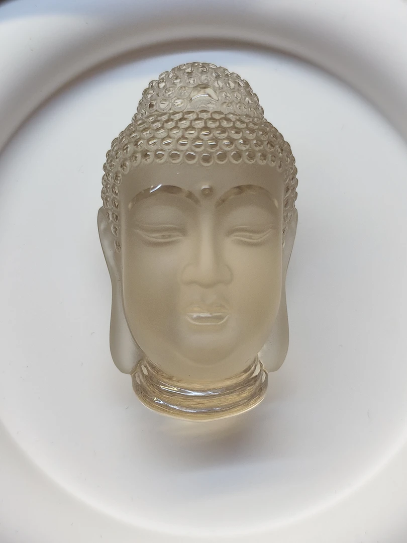 天然巴西茶水晶佛头 大日如来吊坠，晶体干净，55*32*25.6mm，54.9克