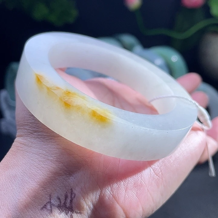 定制翡翠未镶嵌翡翠手镯
