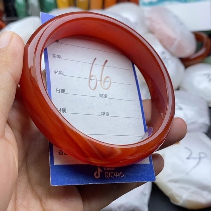 未镶嵌手镯石英质玉