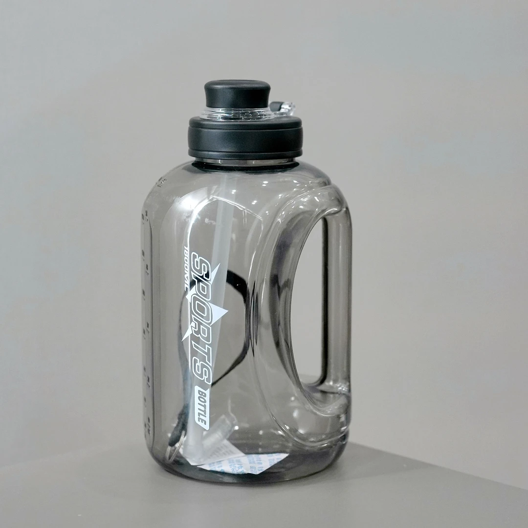 凯凯优选 超大容量  一杯双饮 黑色吨吨桶1800ml