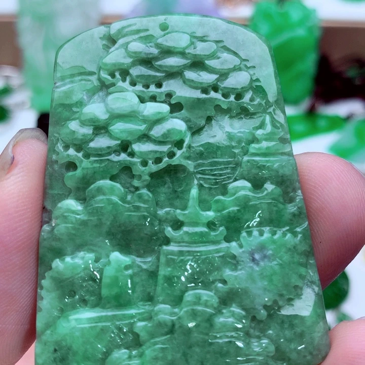 翡翠未镶嵌吊坠(不含链)