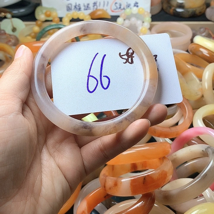 石英质玉（黄龙玉）未镶嵌手镯