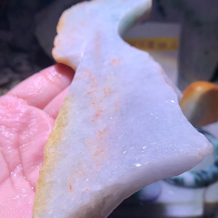 颈饰未镶嵌翡翠边角料