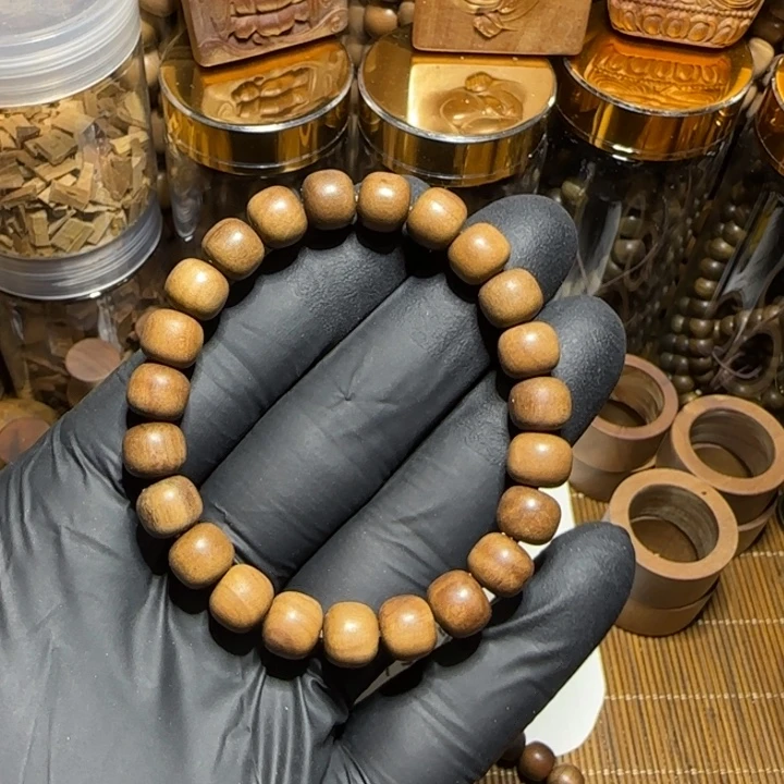 檀香木其他老山檀香8×9单圈黑肉微瑕疵