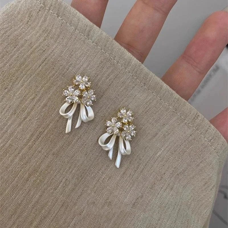 「香女织梦」超闪仙气花朵蝴蝶结耳钉法式丝带精致绝美高级感耳饰女