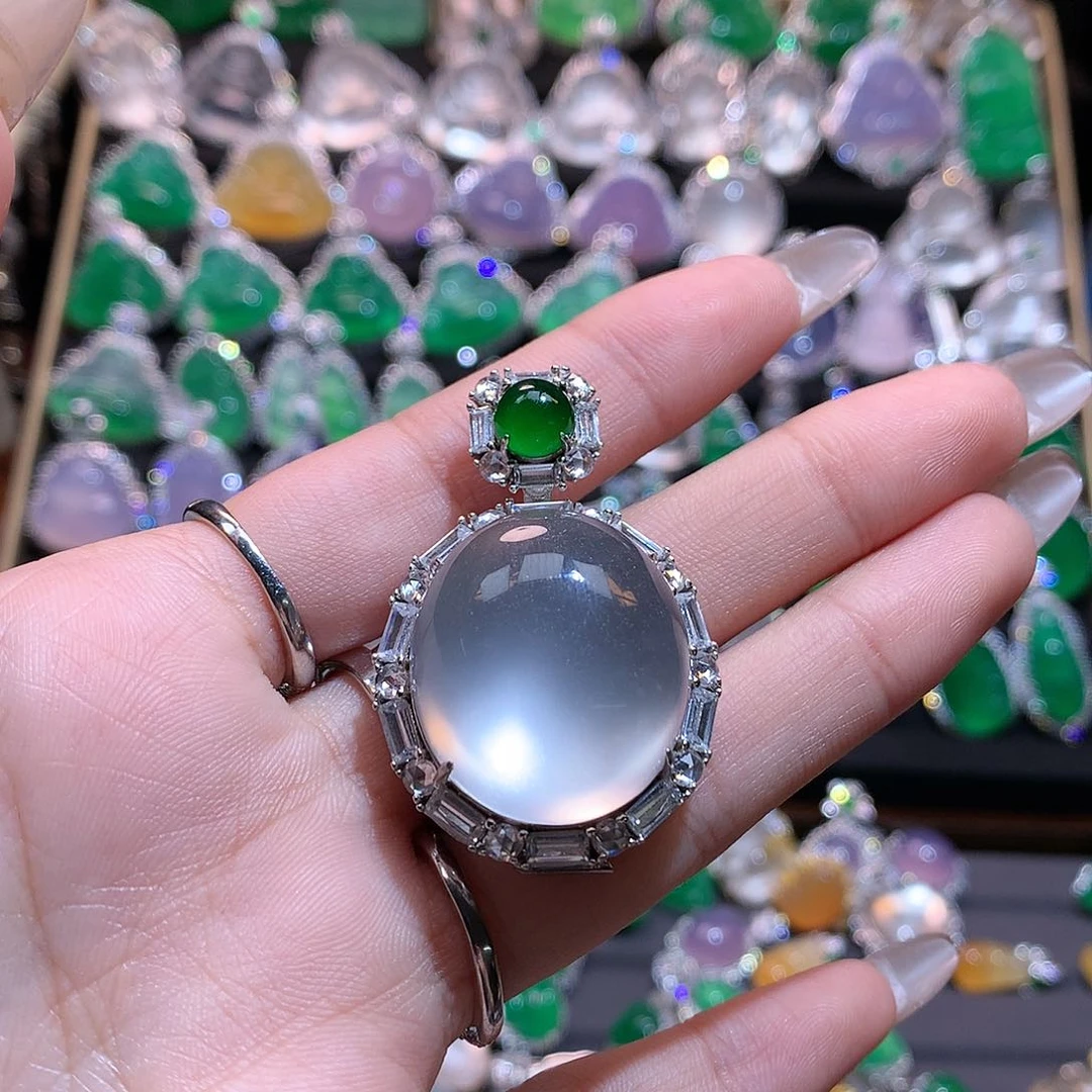 石英质玉颈饰银S925镶嵌