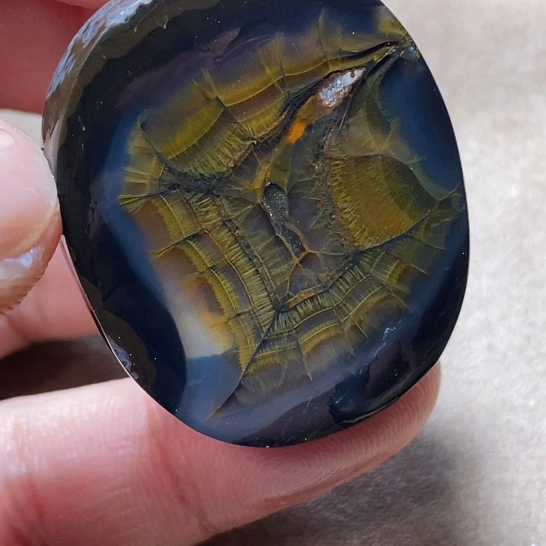 玛瑙/玉髓颈饰未镶嵌维*