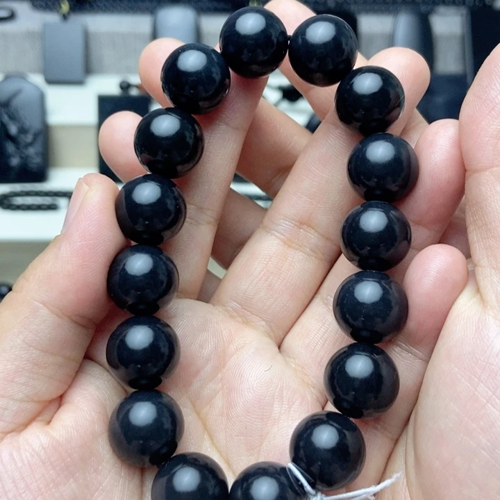 未镶嵌手链和田玉（墨玉）卡14圆珠羊脂级