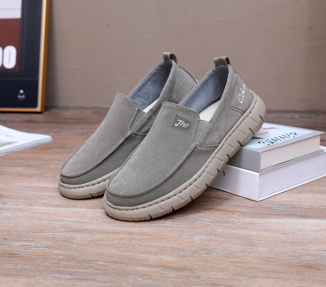 透气休闲防滑防臭一脚蹬纯色布鞋低帮素面圆头耐磨