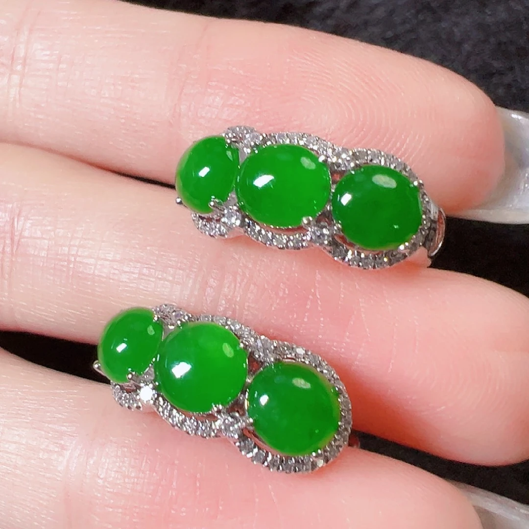 翡翠18K金镶嵌耳饰签收后24小时鉴赏期，过时不退