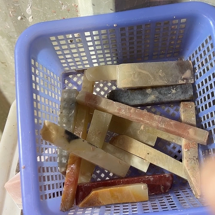 寿山石印石晓*章寿山石印石