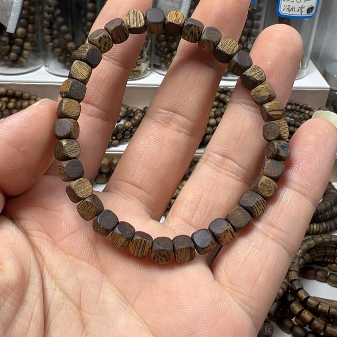 沉香沉香碎屑奇楠沉香卡5单圈方糖