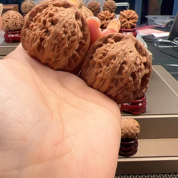 吊坠文玩核桃42 红狮子 y-018