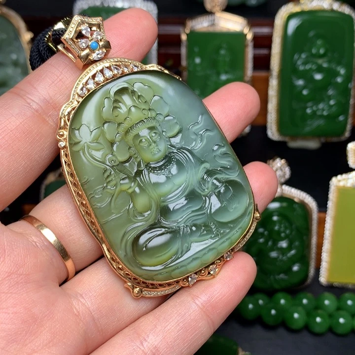 【闪购商品】吊坠(不含链)18K金镶嵌和田玉（碧玉）J****】