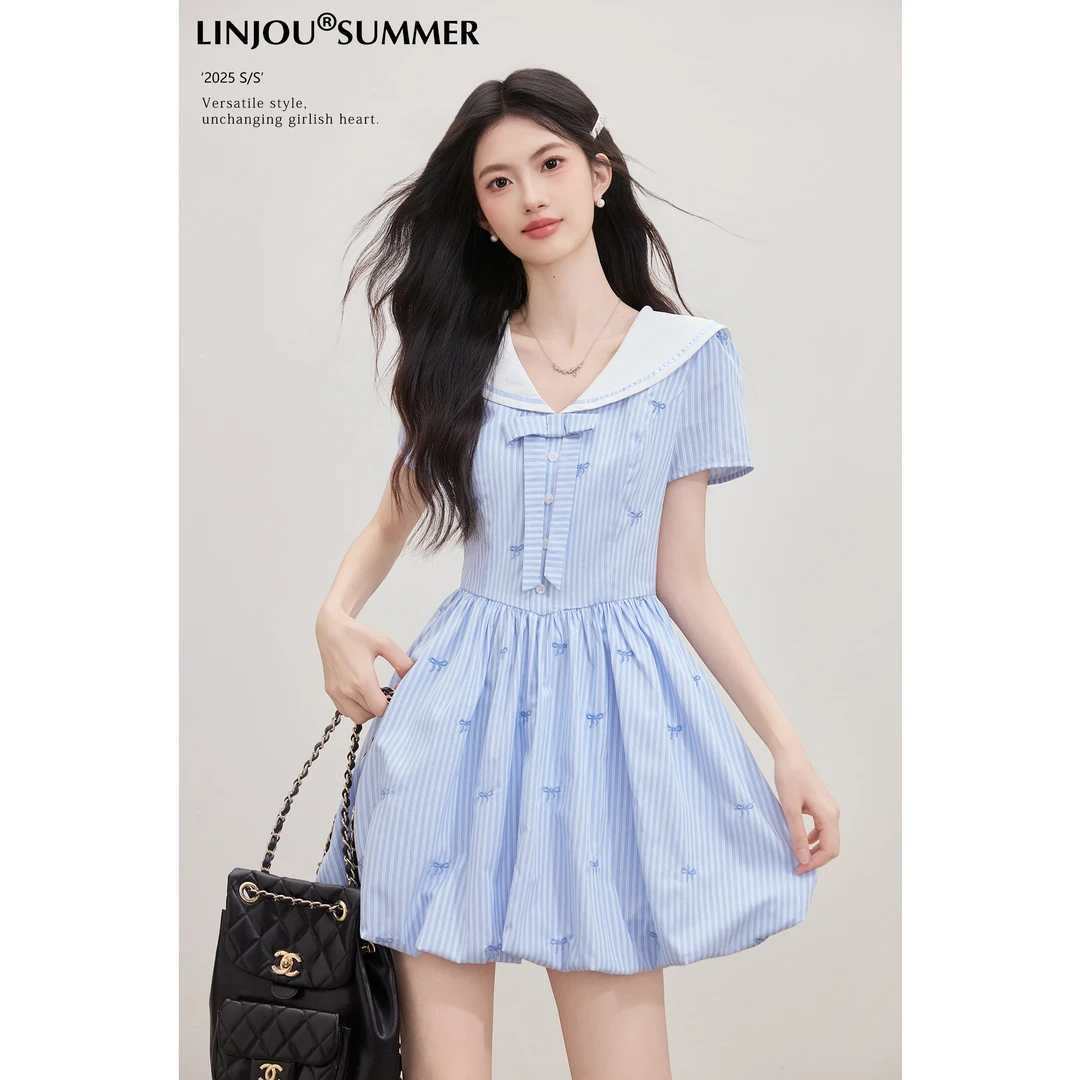 玲玖《奶盐苏打》蓝色条纹短袖连衣裙女夏设计感娃娃领花苞裙子