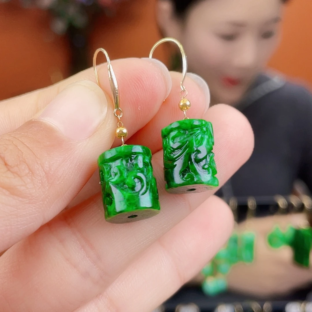 翡翠18K金镶嵌耳饰