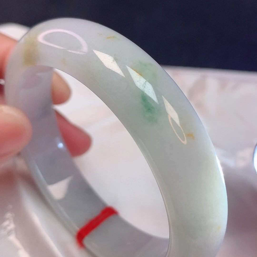 翡翠手镯未镶嵌57+ 翡翠手镯