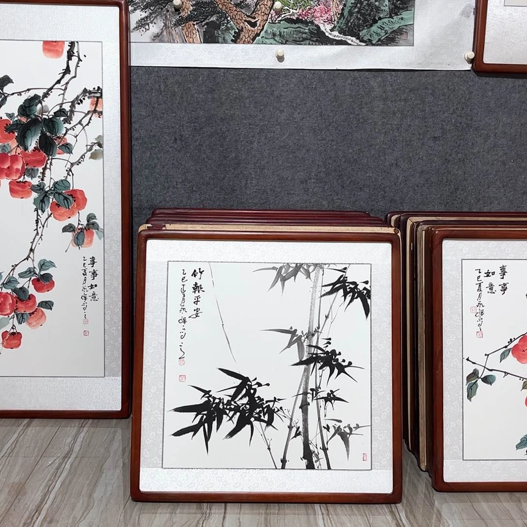 国画书画作品带框63×63厘米