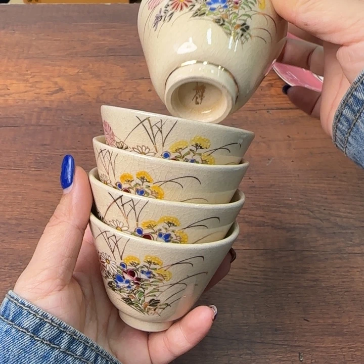 一个陶瓷物件哈哈哈哈