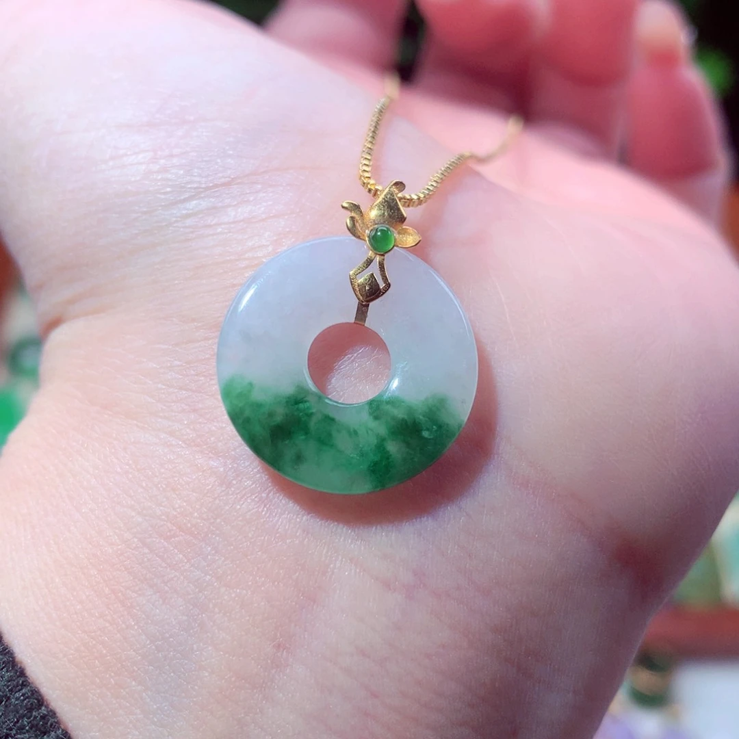 翡翠吊坠(不含链)18K金镶嵌