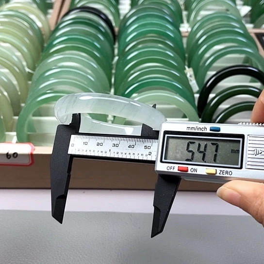 未镶嵌手镯东陵石