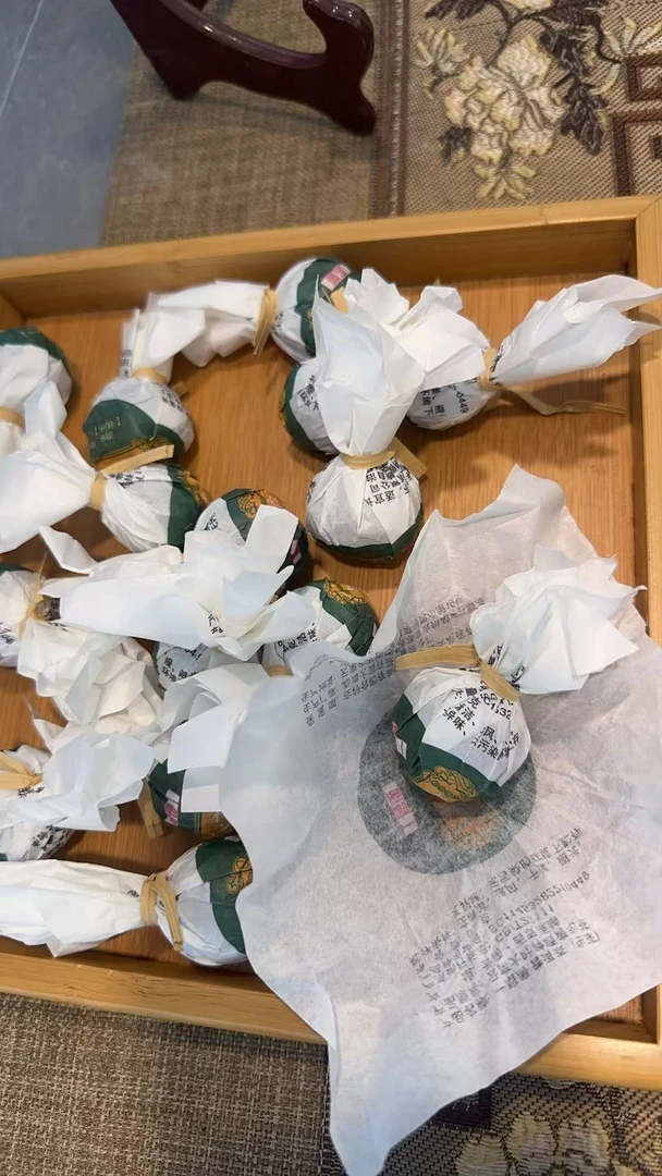 10月9日  500克  25年一扇磨 生茶龙珠  F-177