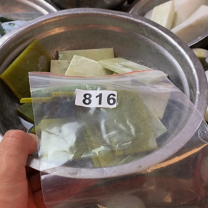 蛇纹石玉未镶嵌珠宝半成品
