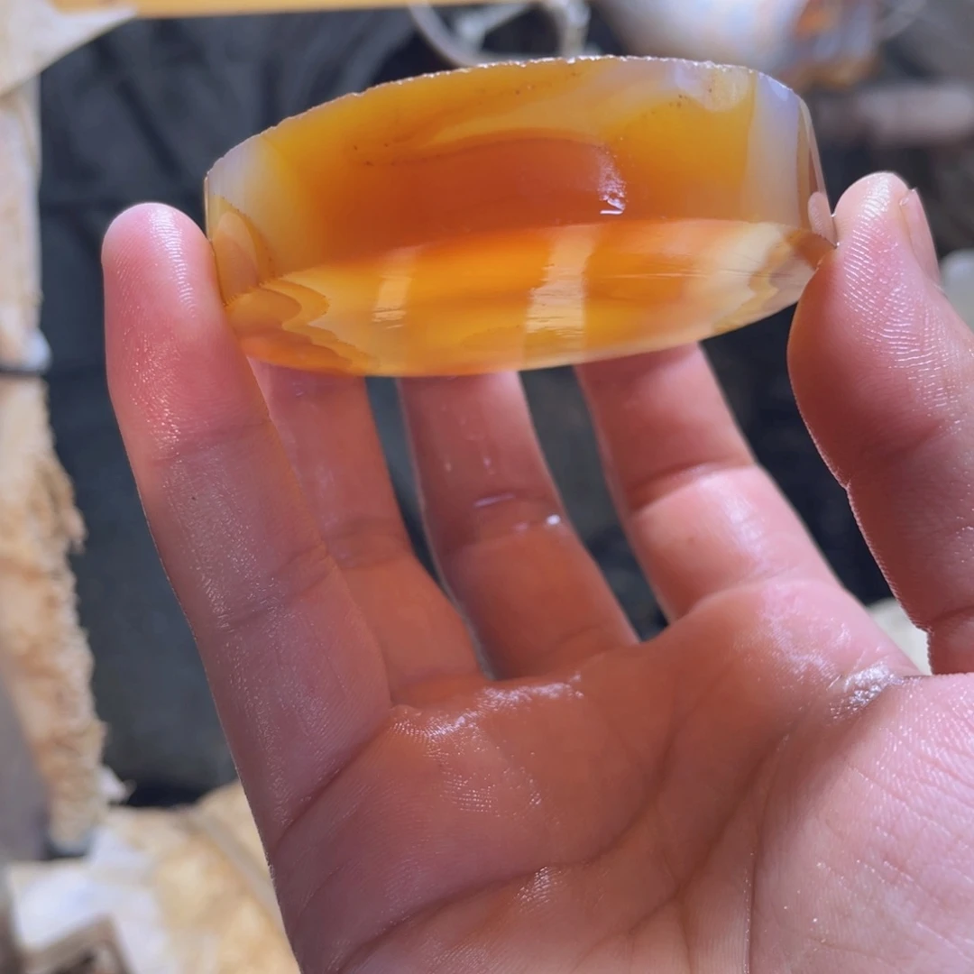 蒙***萌定制玛瑙手镯工费