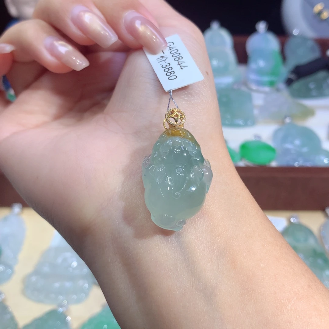 吊坠(不含链)18K金镶嵌翡翠