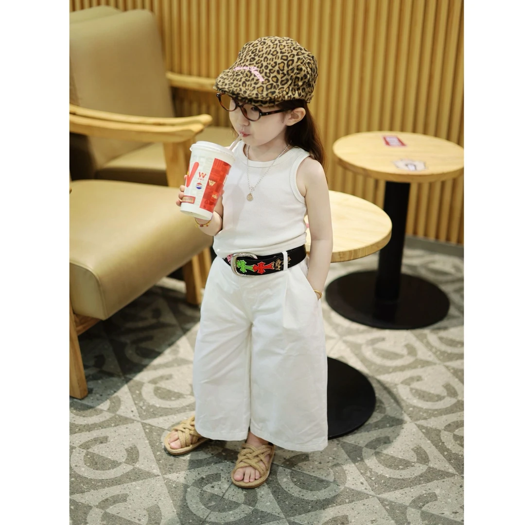 壹妈韩版童装女童夏季套装洋气儿童百搭白色背心上衣休闲裤两件套