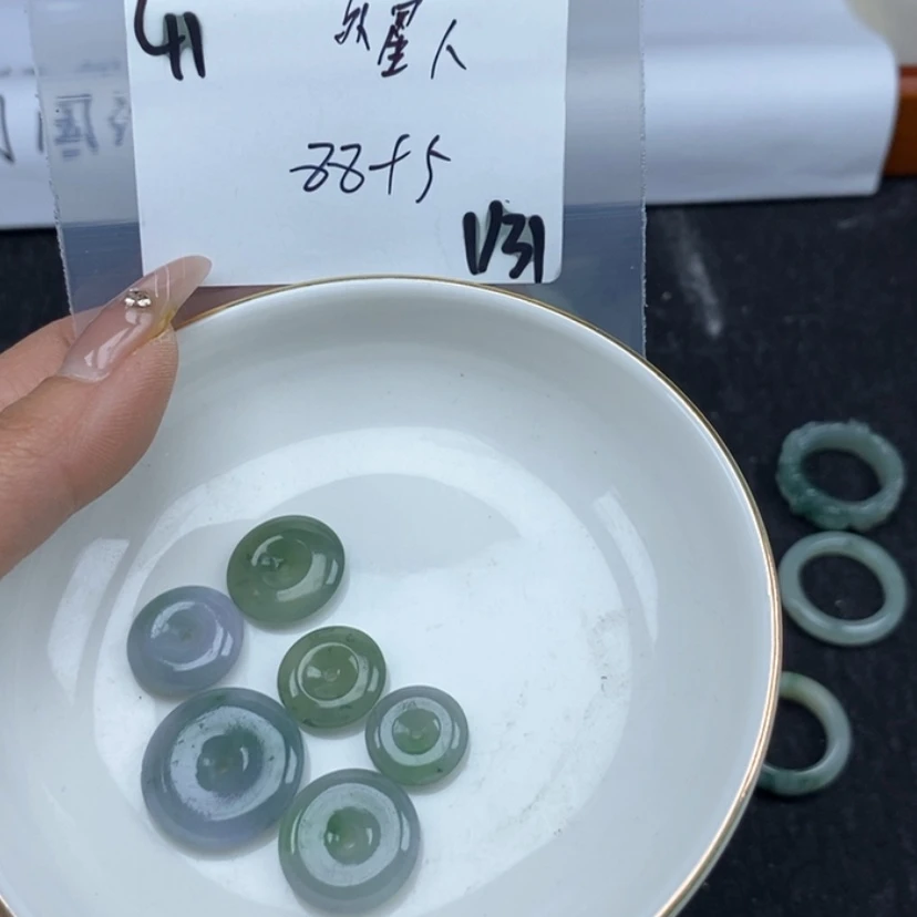 【闪购商品】翡翠颈饰未镶嵌外***宝