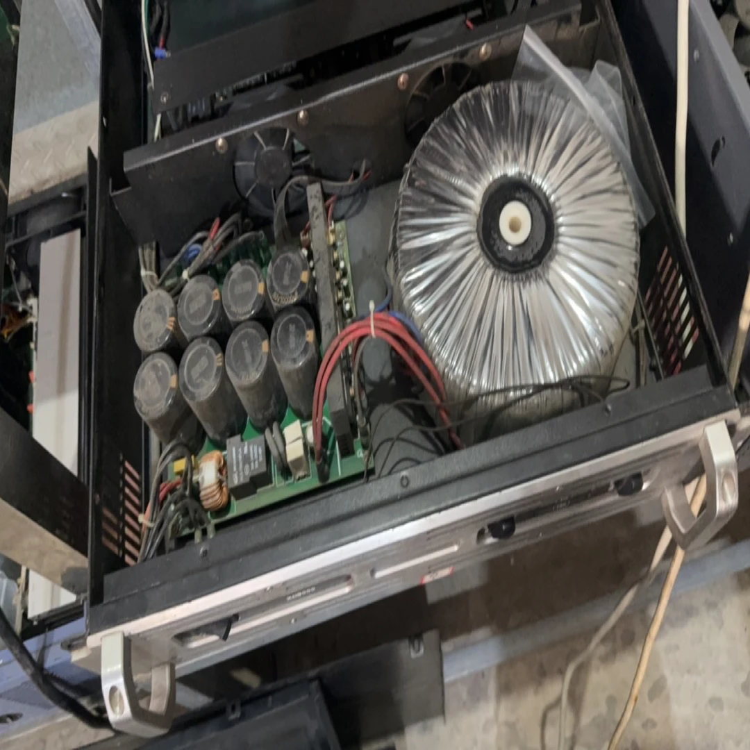 8新  二手功放机功能正常了不包邮