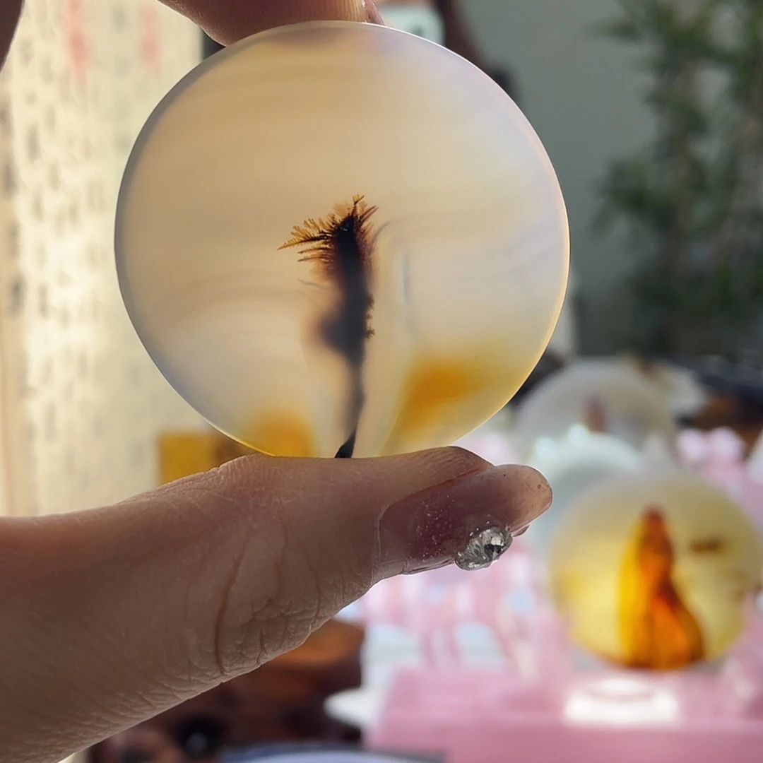 玛瑙/玉髓未镶嵌珠宝奇石