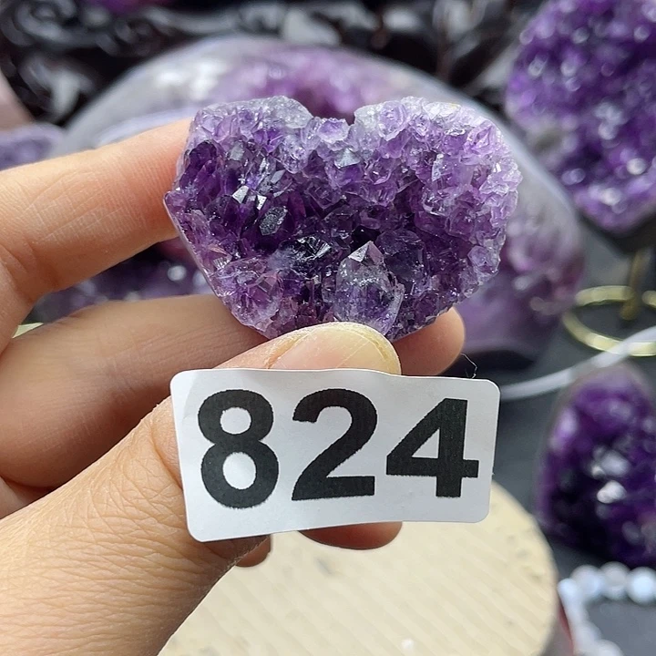 未镶嵌水晶大型摆件（非配饰）