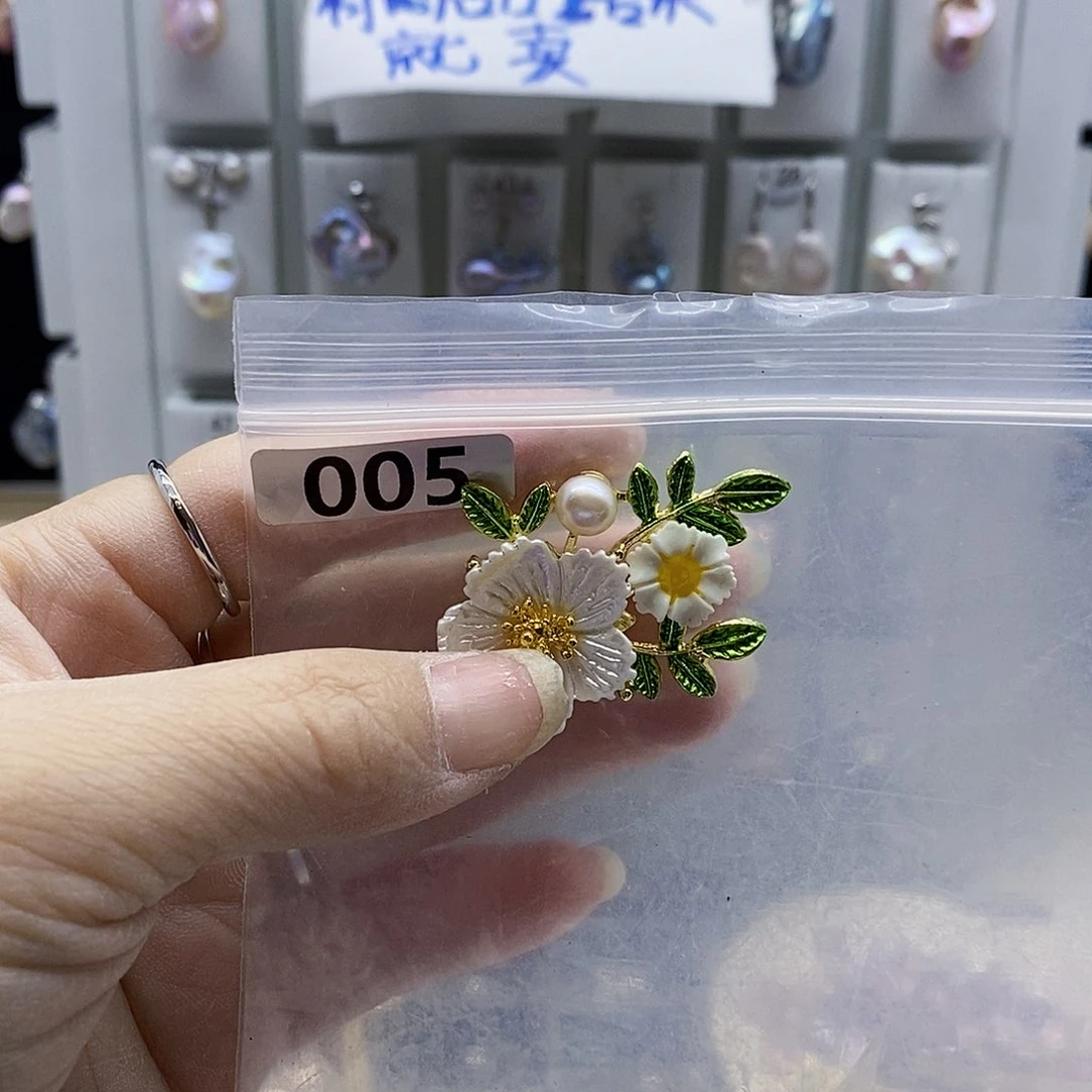 颈饰合金淡水珍珠