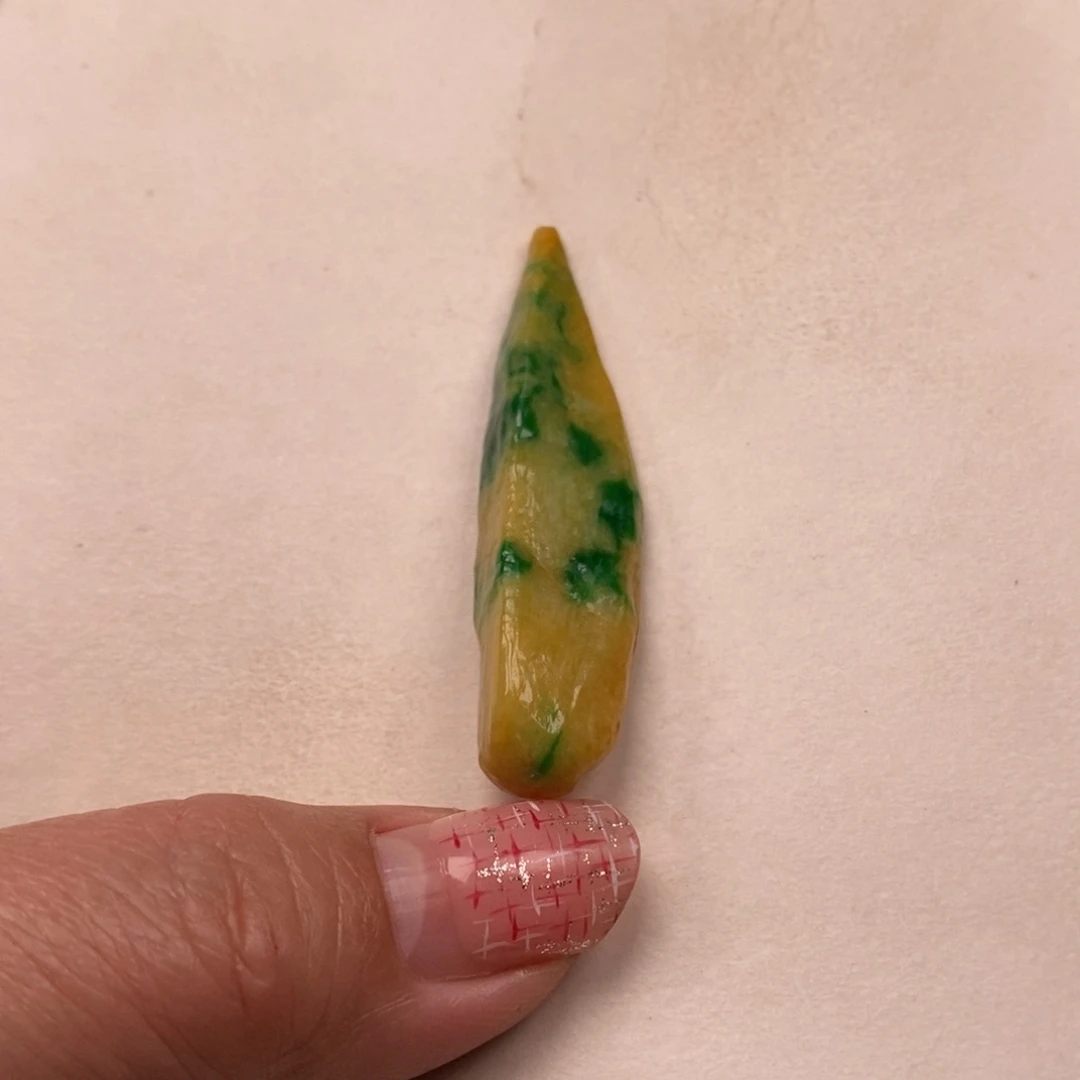 定制翡翠未镶嵌9*1缅甸翡翠