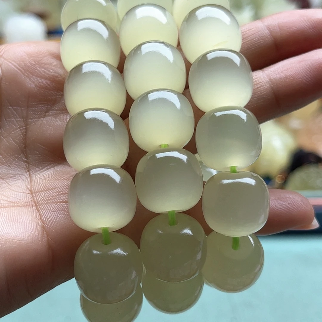 齐***缘新疆昆仑山脉山料