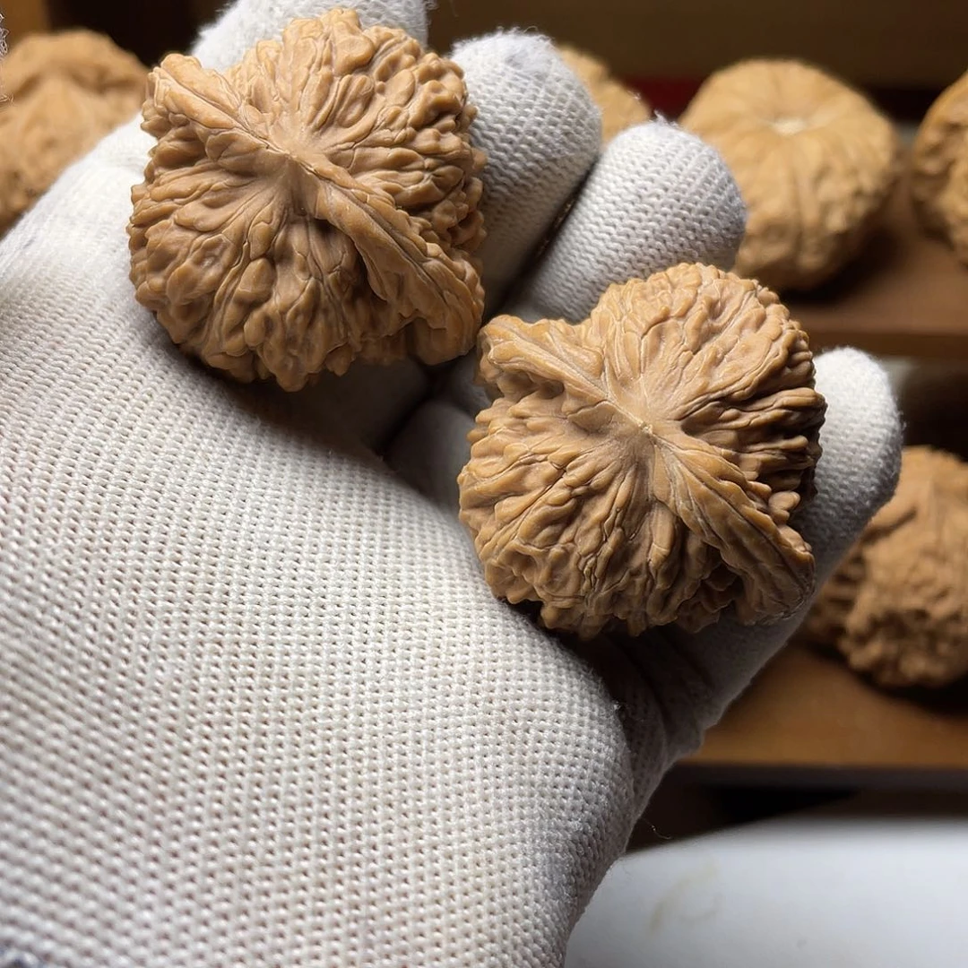 桃核吊坠四座楼狮子头42