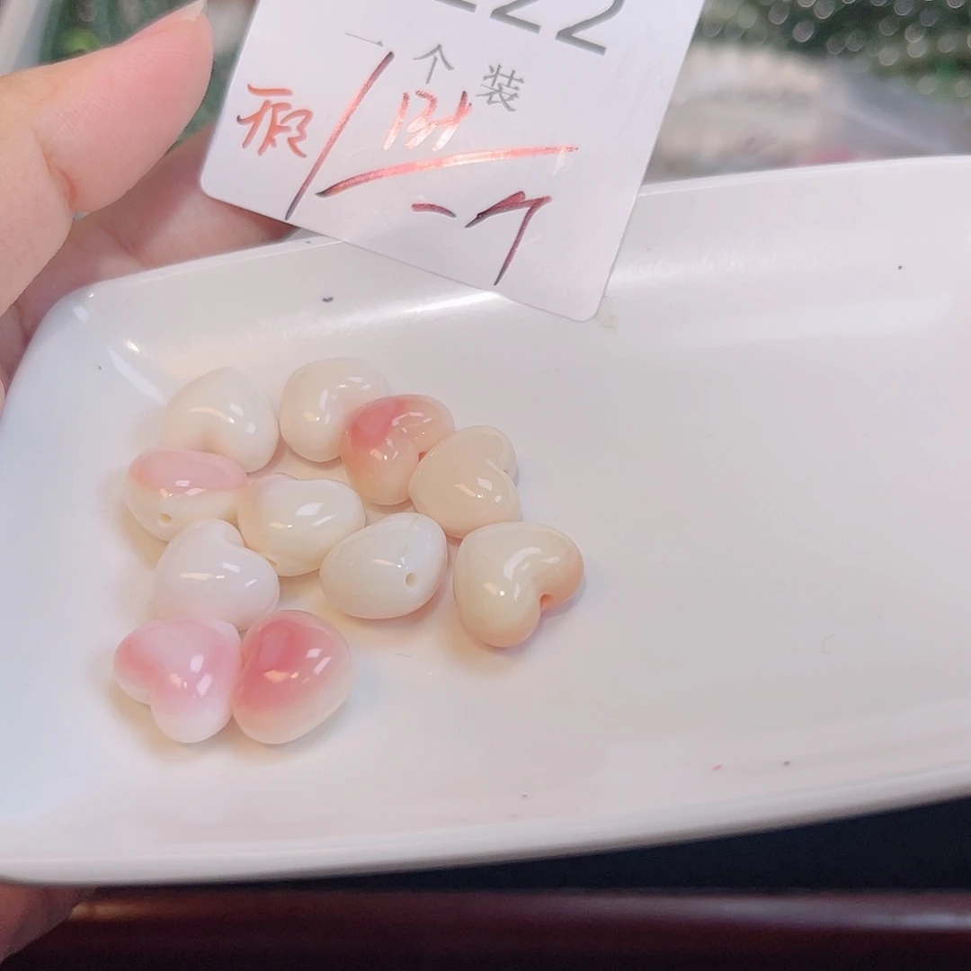 未镶嵌珠宝半成品水晶122 。