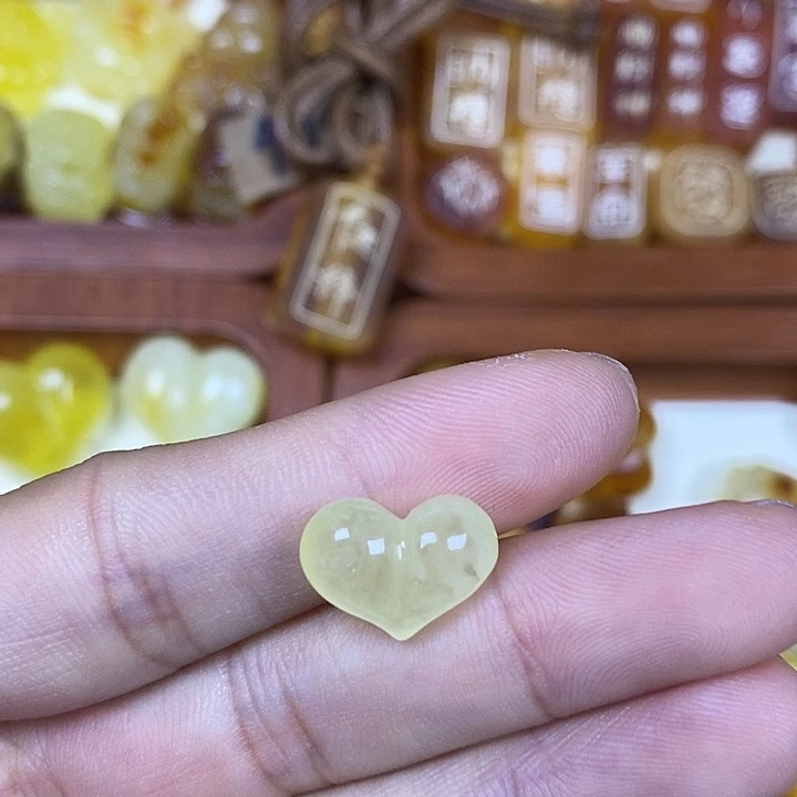 吊坠橄榄核小屁桃51