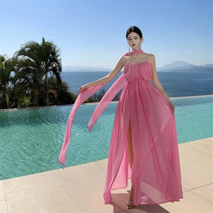 法式粉色仙女吊带连衣裙女夏季三亚海边旅游沙滩裙女开叉度假长裙