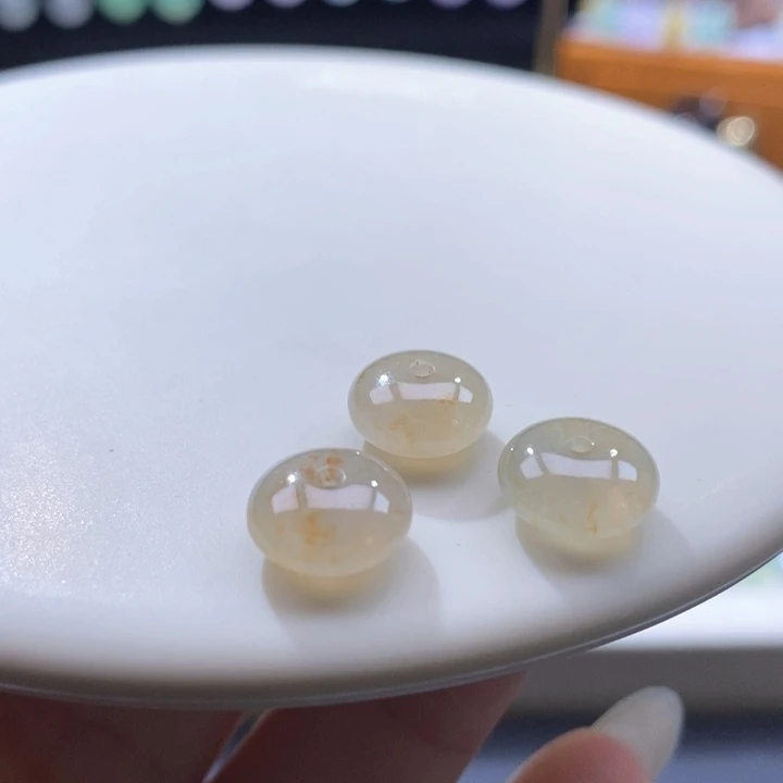 翡翠未镶嵌吊坠(不含链)翡翠冰夕阳色鼓珠随机发一件