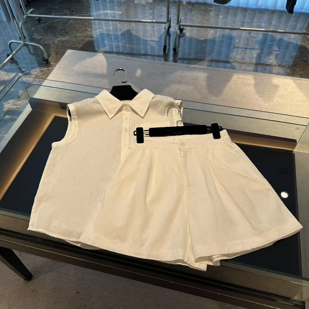 新款polo领刺绣无袖衬衫套装