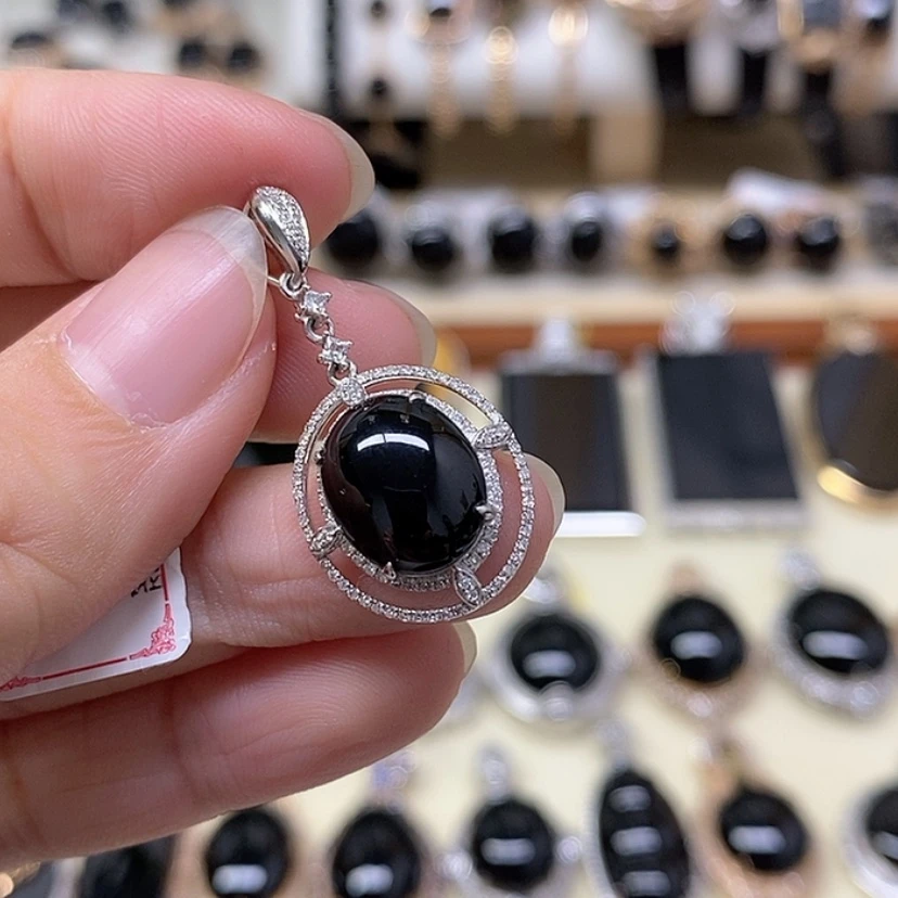 【闪购商品】翡翠吊坠(不含链)18K金镶嵌