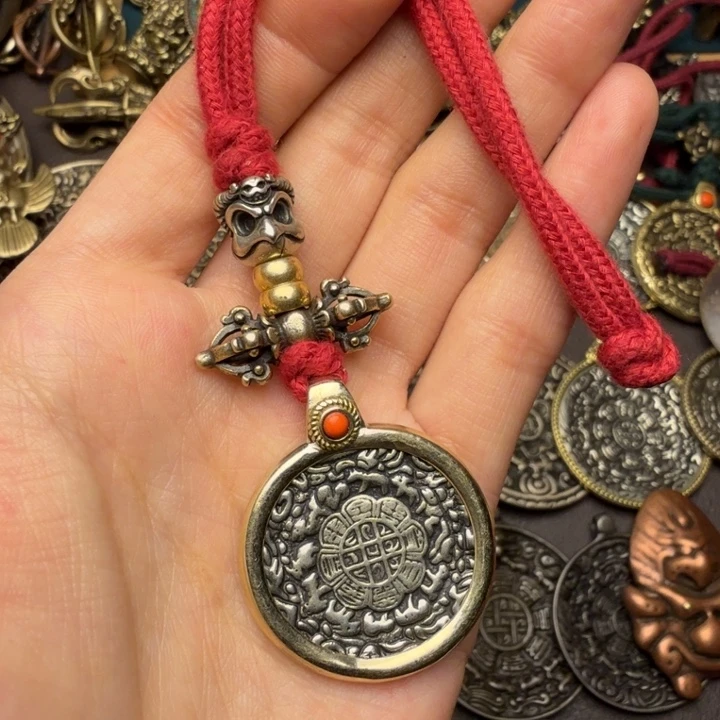 藏传文玩九宫如图