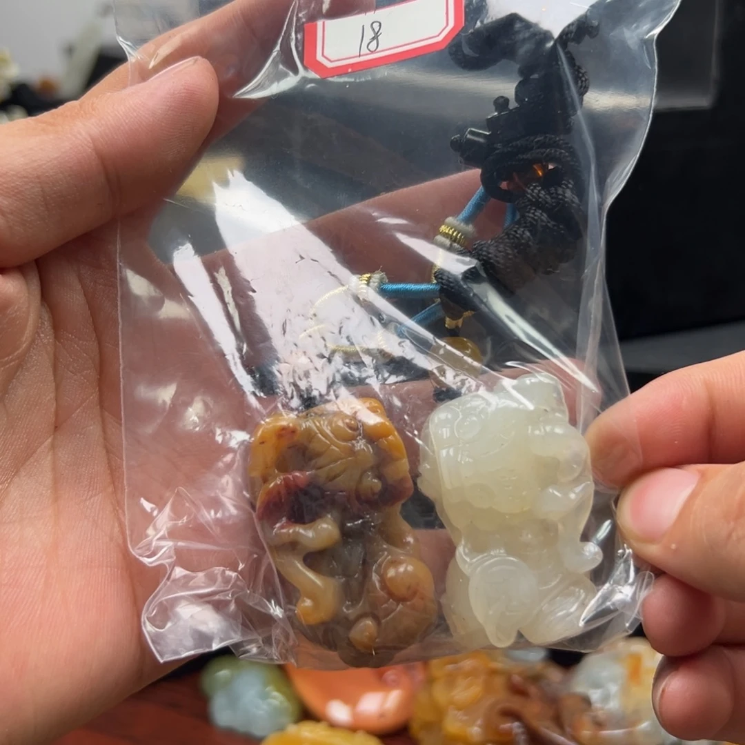 石英质玉（黄龙玉）未镶嵌多样性发货，发其一