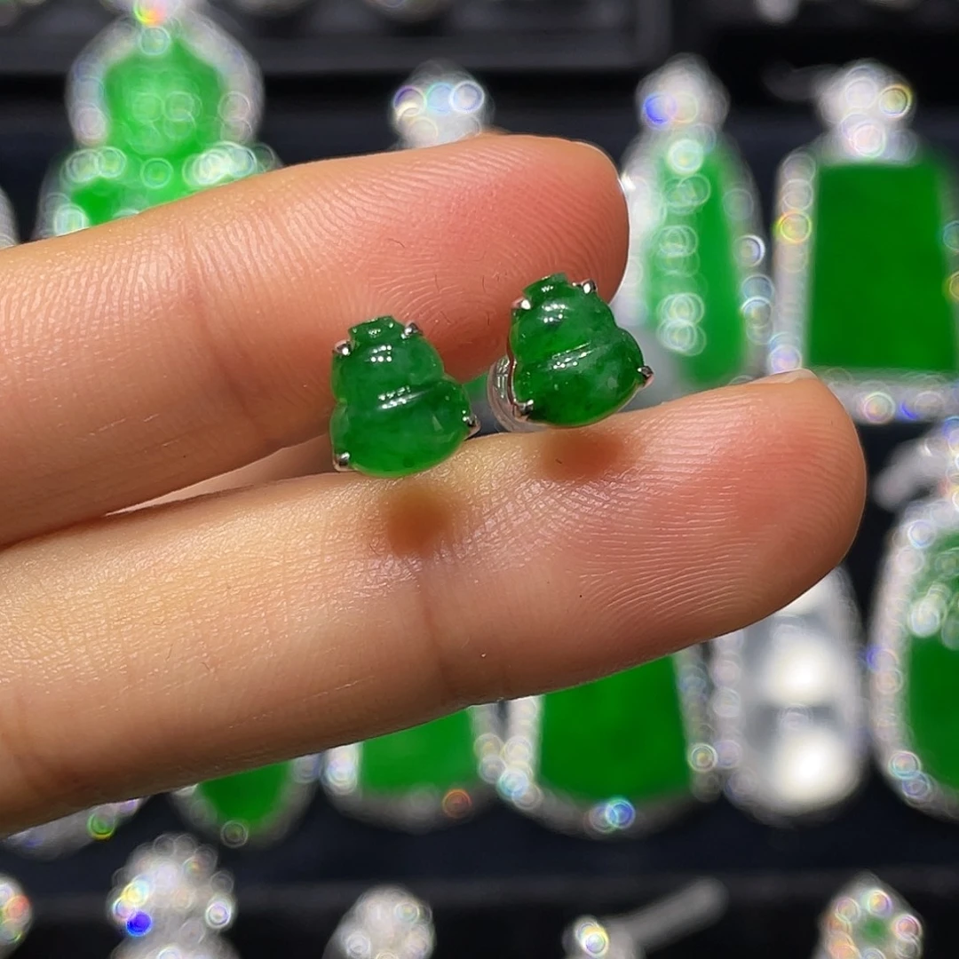 翡翠耳钉18K金镶嵌葫芦耳钉