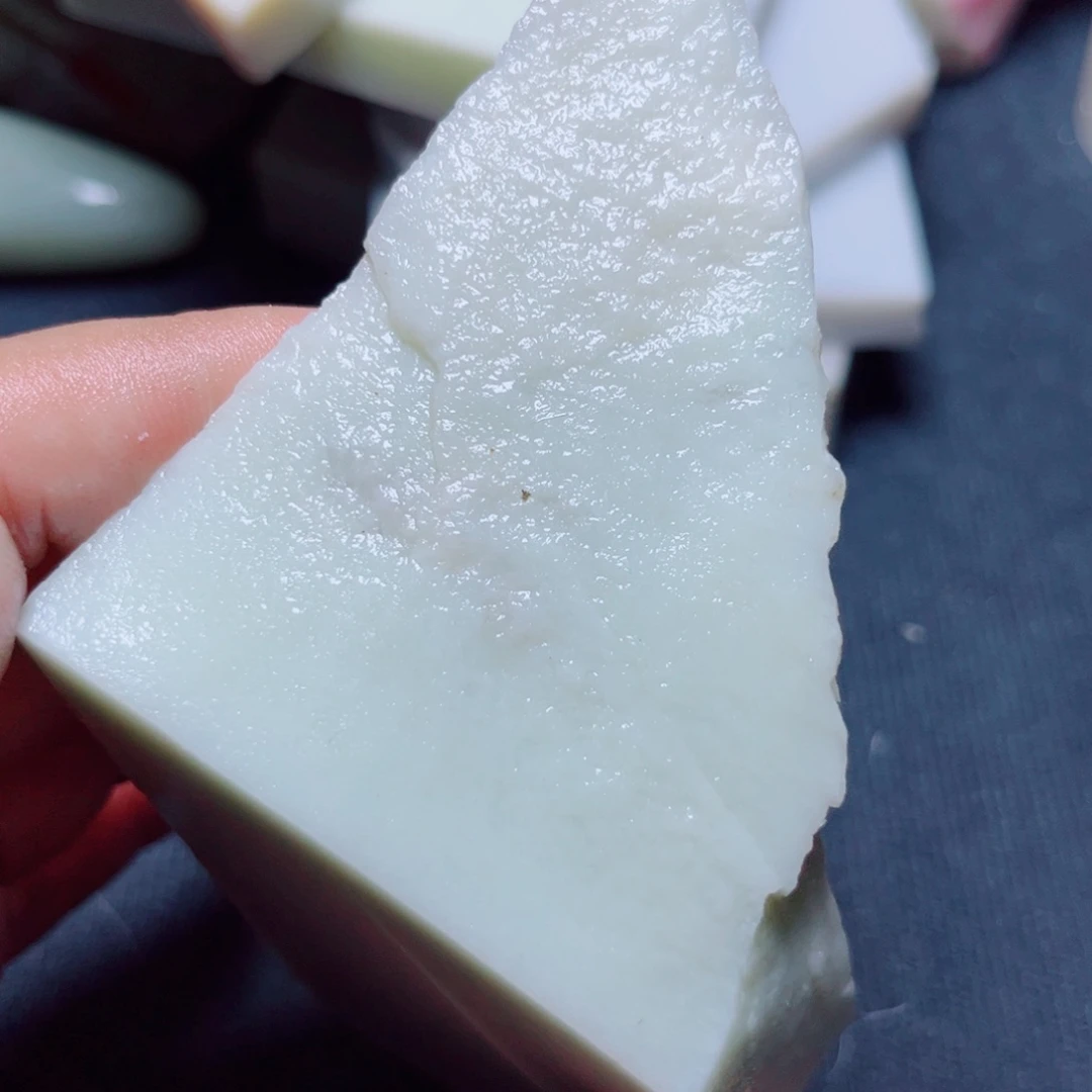 未镶嵌和田玉珠宝奇石