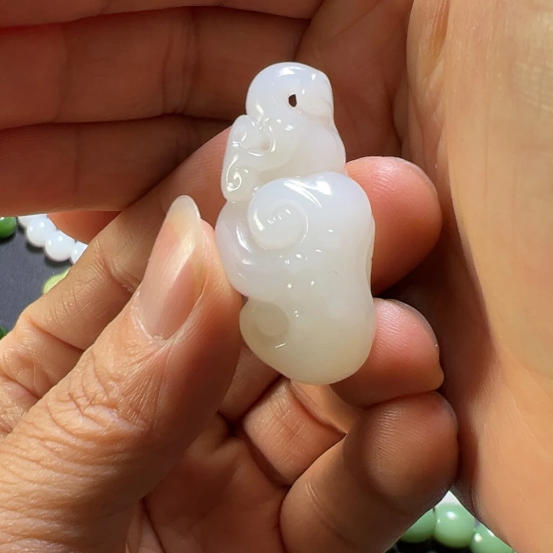 和田玉未镶嵌挂件