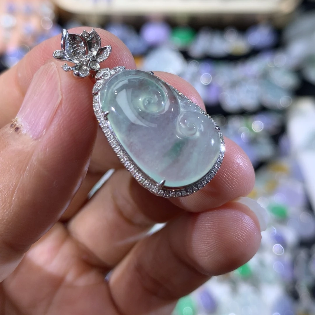 翡翠18K金镶嵌吊坠(不含链)